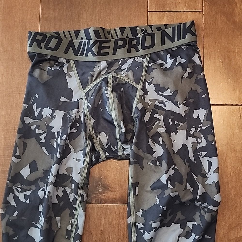 Mens Nike Pro Combat sz S - Picture 2 of 4
